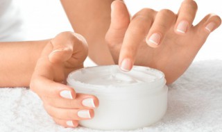 让手和脚变白的方法 让手和脚变白的方法有哪些