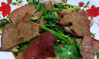 香菜猪肝怎么做（香菜猪肝怎么做才好吃）