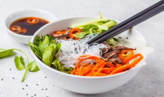 葱花油米线的制作方法（葱花油米线的制作方法和配料）