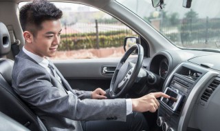 倒车左边入库技巧 倒车入库左边倒车技巧