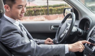 靠墙边侧方停车技巧（一边靠墙侧方停车视频）