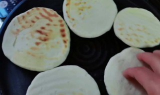 家庭烧饼的制作方法 家庭烧饼的制作方法视频