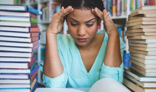 书的英语怎么读（书包的英语怎么读）