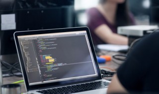 电脑死机怎么强制关机（电脑死机强制关机没用）