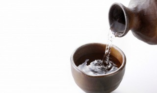 好的白酒怎么鉴别方法 好的白酒怎么鉴别方法图片