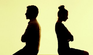 让男人有危机感的做法（让男人有危机感的狠招）