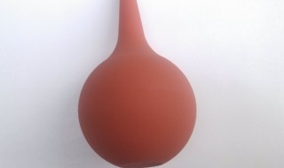 洗耳球的正确使用方法（洗耳球的正确使用方法左手）