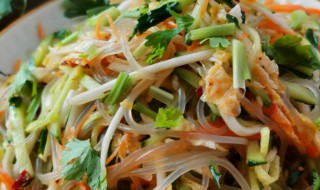 拉皮黄瓜凉拌菜做法 黄瓜拉皮的做法凉拌菜