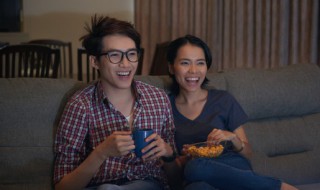 旧版创维电视怎么投屏 旧版创维电视怎么投屏没有爱投屏