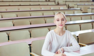 霎时的霎组词 霎时间的霎组词