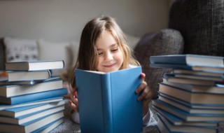 手不释卷什么意思 手不释卷什么意思解释一下