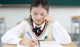 成语牛刀割鸡是什么意思 割鸡焉用牛刀是成语吗