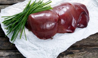 猪肝怎么去腥(怎样去除猪肝的腥味)