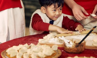 红黄紫玫瑰煎饺怎么做 红黄紫玫瑰煎饺怎么做好吃