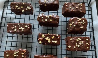 脆皮梦龙生巧棒（梦龙巧克力脆皮怎么做）