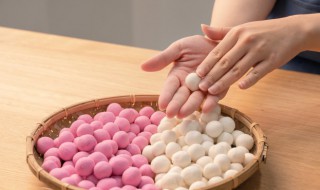 小圆子怎么做好吃（酒糟小圆子怎么做好吃）