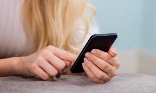 oppo手机看电视为什么会自动锁屏(oppo手机看电视为什么会自动锁屏幕)