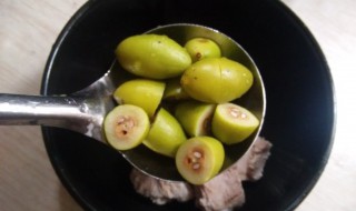 青橄榄煲汤配什么（青橄榄煲汤配什么作用）