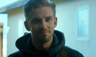 不速之客电影讲的什么（不速之客电影讲的什么意思）