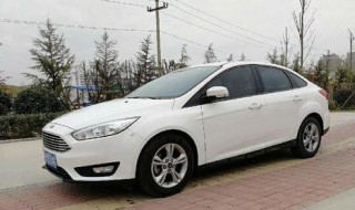 12款新福克斯前排座椅能扶起来吗 经典福克斯前排座椅完全放平