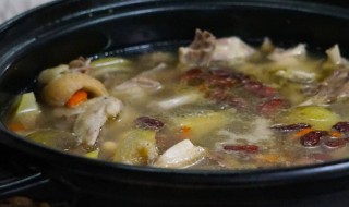 鹌鹑和无花果煲可以吗 无花果鹌鹑蛋汤有什么作用吗