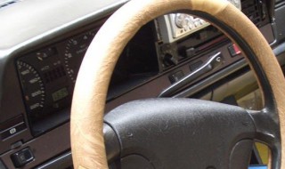 开车打方向与车身的关系(打方向盘与车的行驶方向)