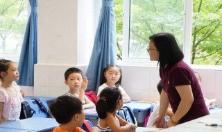 村居是什么季节的美景（村居是什么季节的美景呢）