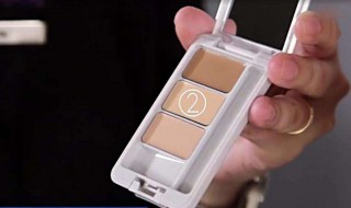 遮瑕膏的正确使用方法（遮瑕膏怎么涂效果好）