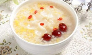 玉米渣百合莲子粥功效 玉米碴子和百合一起煮