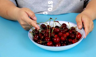 车厘子衣服染色怎么洗 车厘子衣服染色怎么洗干净