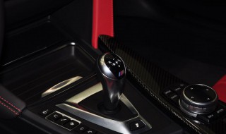 b2尖头车怎么挂档 b2尖头车加减档教程