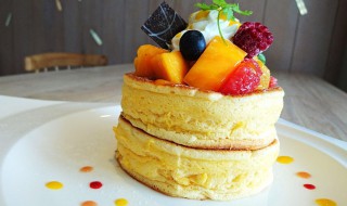 舒芙蕾厚松饼的做法(duangduang的无油舒芙蕾松饼)