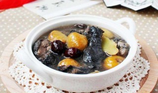 板栗乌鸡汤的做法 板栗炖鸡汤要哪些材料