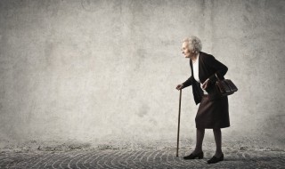 春天老人要多注意什么 春天老人应该注意什么