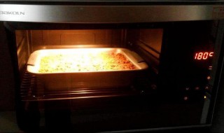 烤箱预热多长时间 烤箱烤蛋糕需要多少度多长时间?