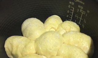 电饭煲做面包糊底原因 电饭煲做面包糊底原因分析