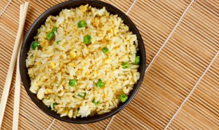 黄金蛋炒饭的做法(蛋炒饭的做法)