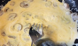 餐厅里的蘑菇汁是怎么做的 餐厅里的蘑菇汁是怎么做的呢