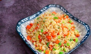 好吃蛋炒饭的做法（好吃蛋炒饭的做法窍门）