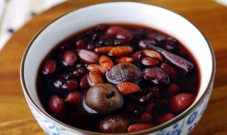 圆肉乌豆煲猪心 乌豆瘦肉汤