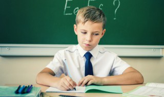 傲然是什么意思 傲然挺立是什么意思