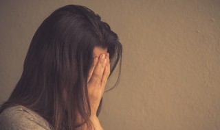 夜深人静睡不着的说说(夜深人静睡不着的说说及图片)