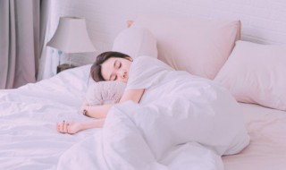 梦到厕所很脏到处是屎（女人梦见茅坑好多屎无处下脚）