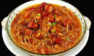 正宗猪肉炖粉条的做法（猪肉炖粉条怎么做好吃又简单）