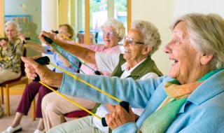 女人梦见高龄老人预示什么(女人梦见老太太是预兆什么)