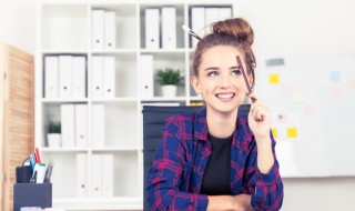 最近很火的打工人文案（女人发抖音最火的句子）