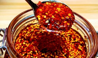 哪些人不能吃辣椒油（辣椒油什么人不能吃）