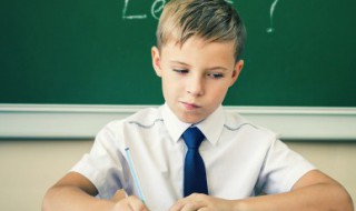 分享两个字高冷傲的男生网名(孤傲高冷男网名两个字)