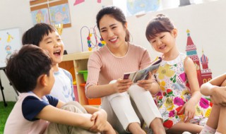 操场的操组词（占组词）