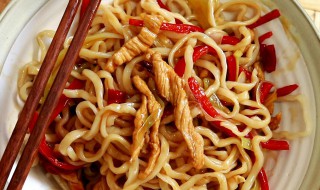 肉丝面怎么做好吃（青椒肉丝面怎么做好吃）